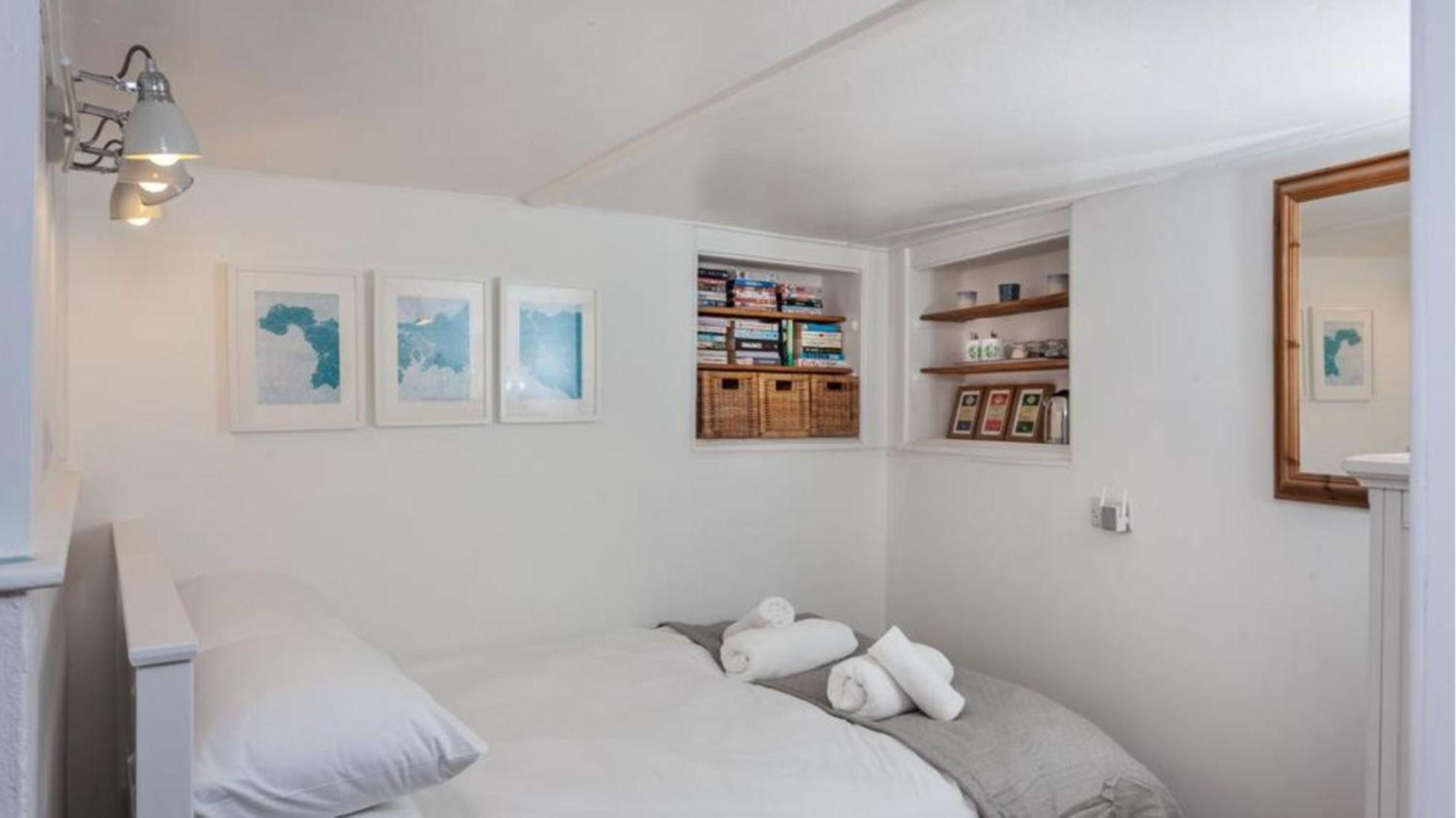 Poldark Charming Mousehole Cottage with Net Loft view 2