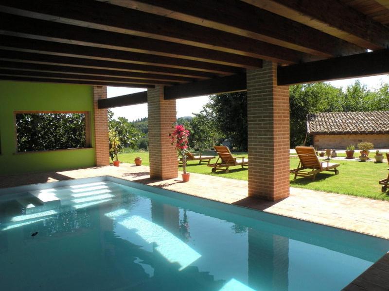 TENUTA CERRETINO PISCINA TENNIS BILlARDO