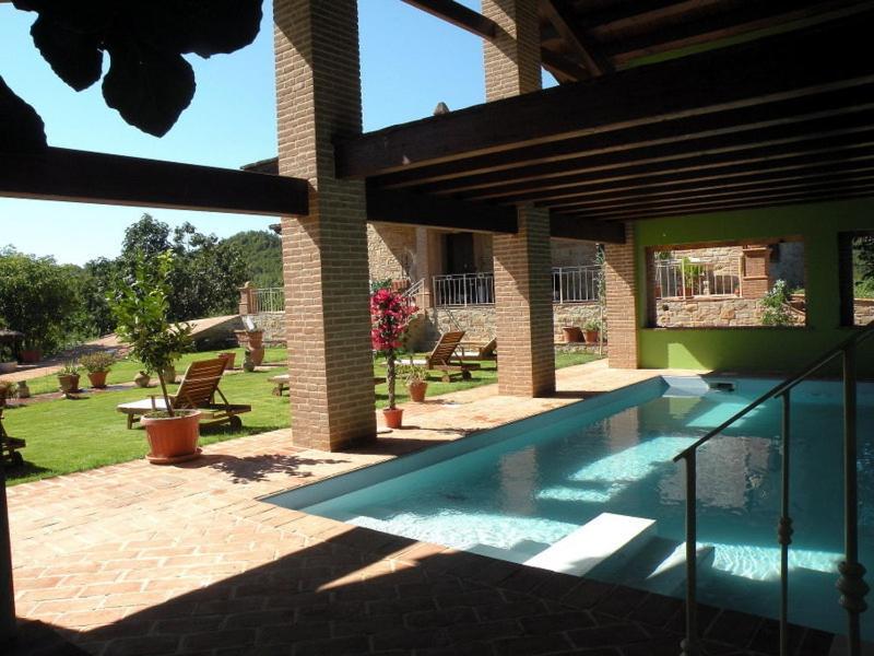 TENUTA CERRETINO PISCINA TENNIS BILlARDO