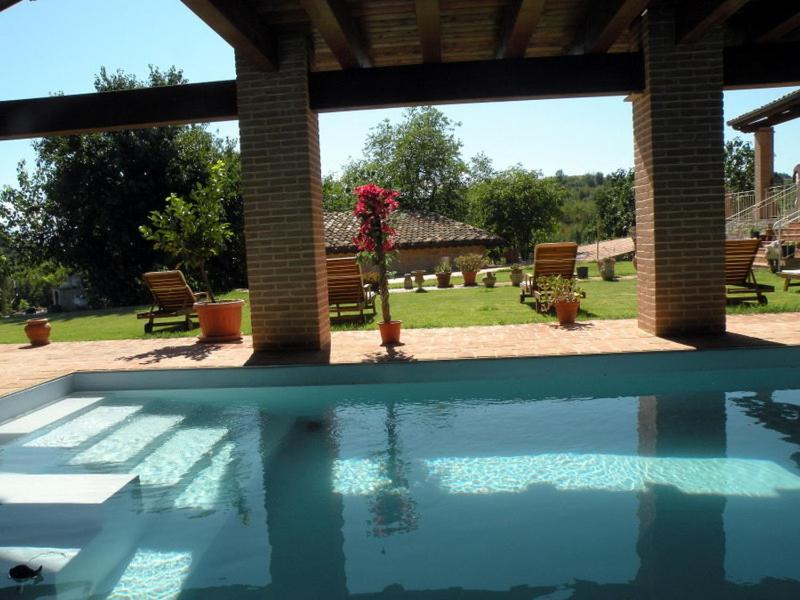 TENUTA CERRETINO PISCINA TENNIS BILlARDO