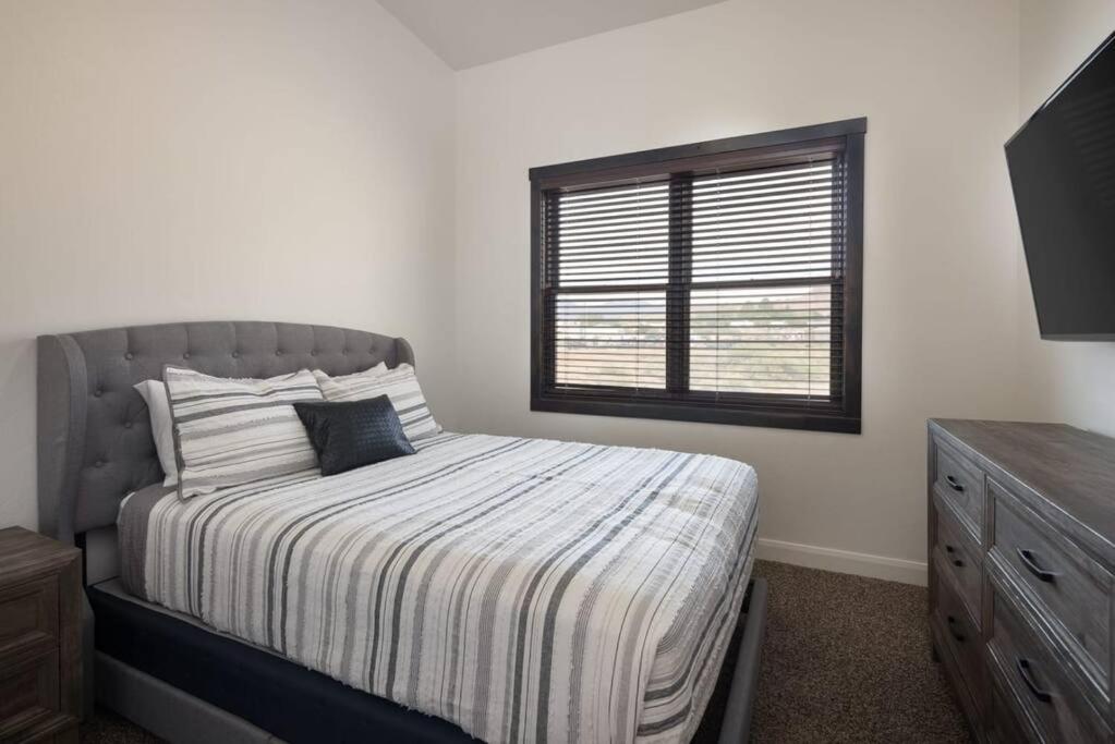 Luxury Downtown Rental - La Dolce Vita Villas #6 view 5