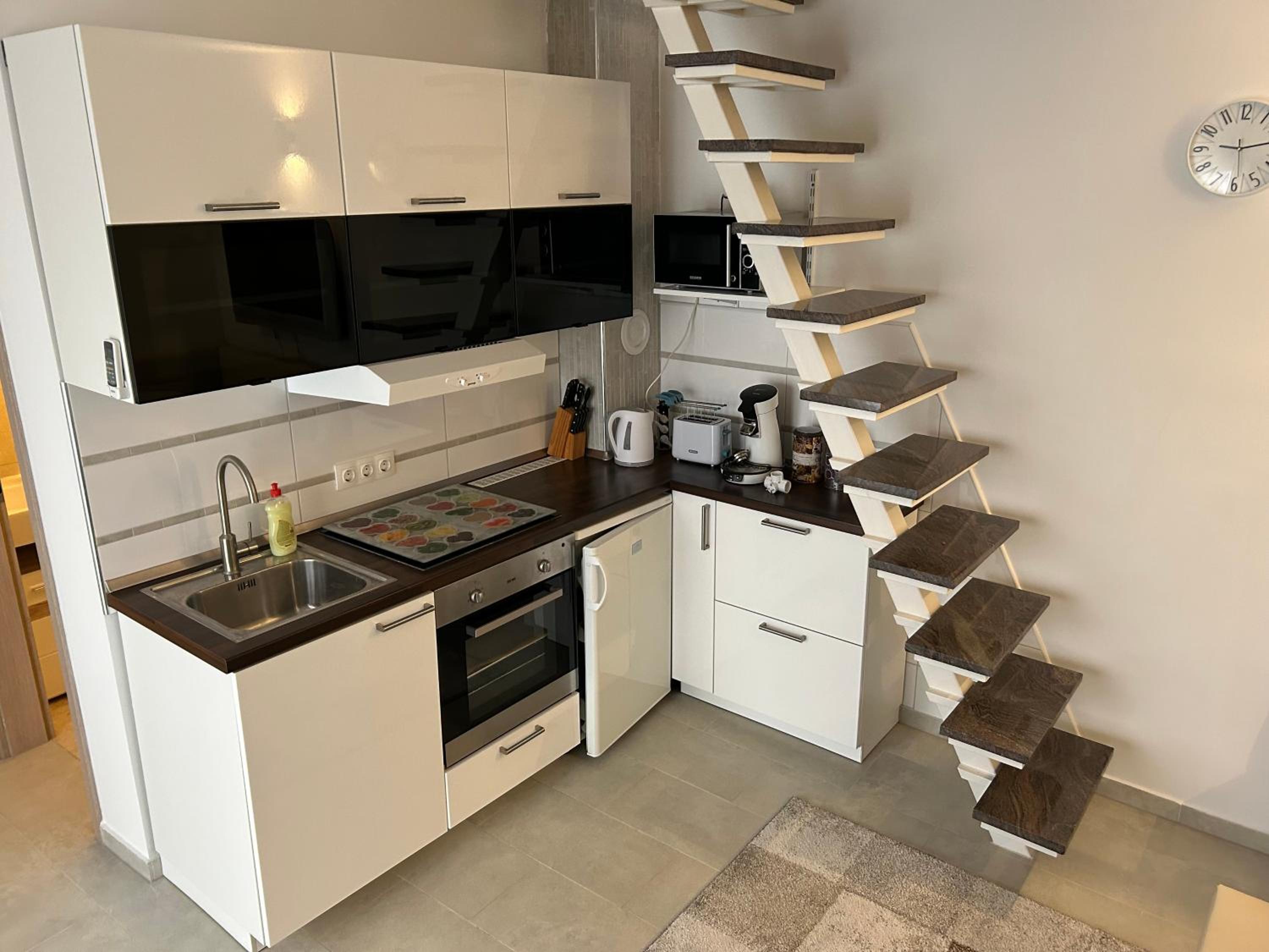 Apartment Adi