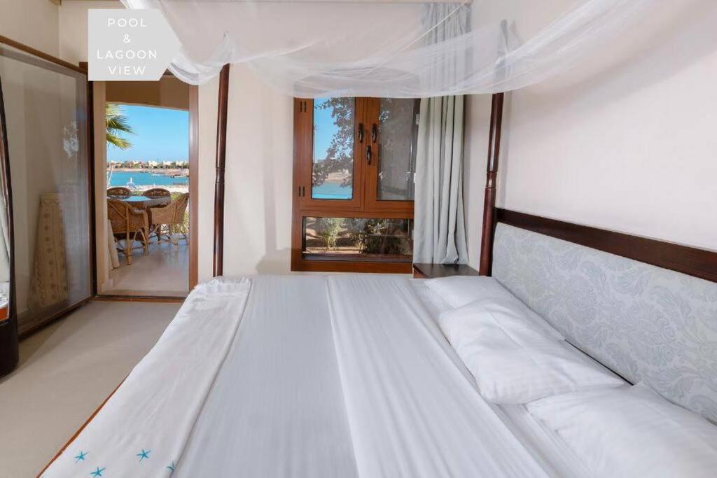 Sabina Gouna African Design 2BD Master Private Garden & Patio view 4