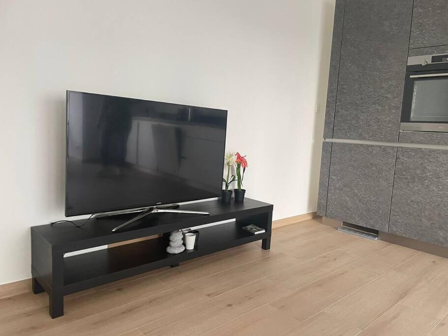 New one bedroom in City Center with Terrace