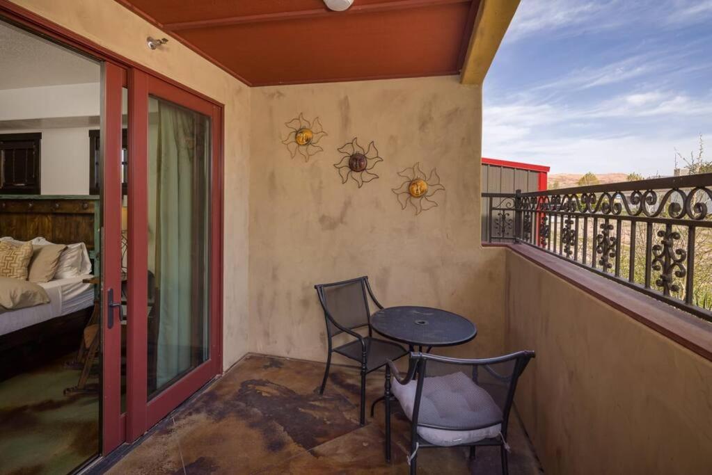Luxury Downtown Rental (Pet Friendly) - La Dolce Vita Villas #7 view 5