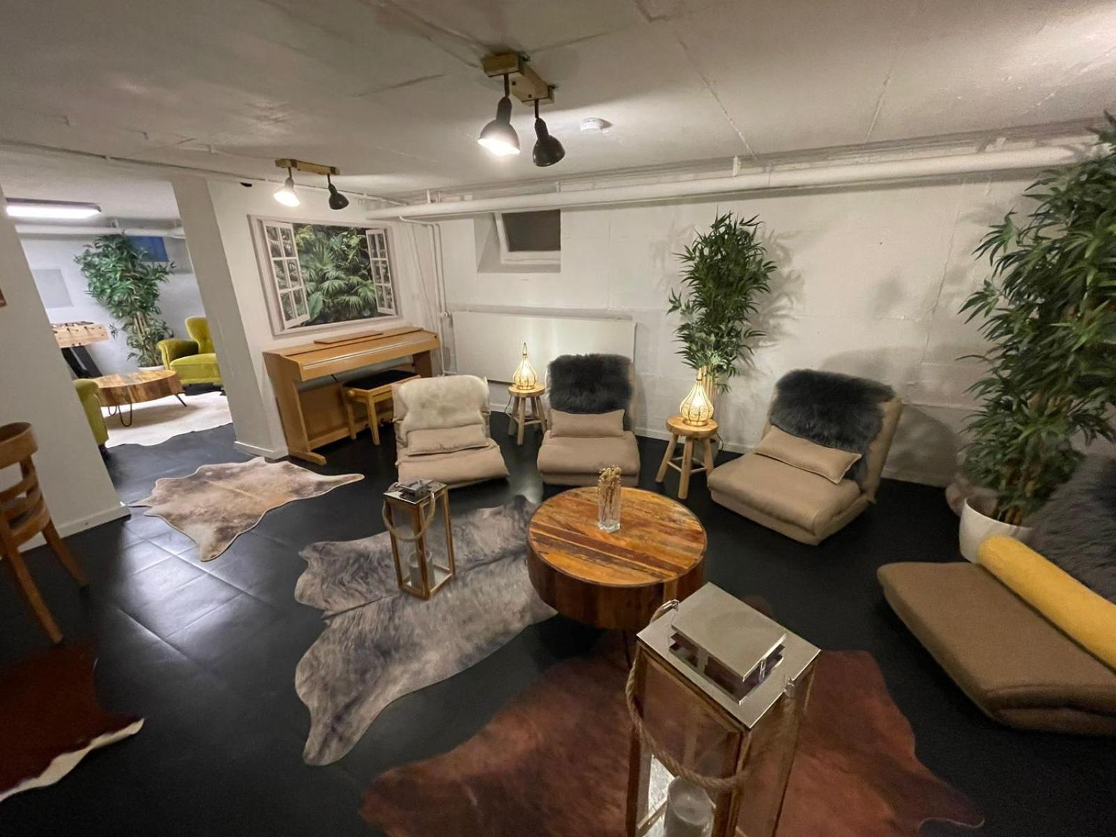lounge