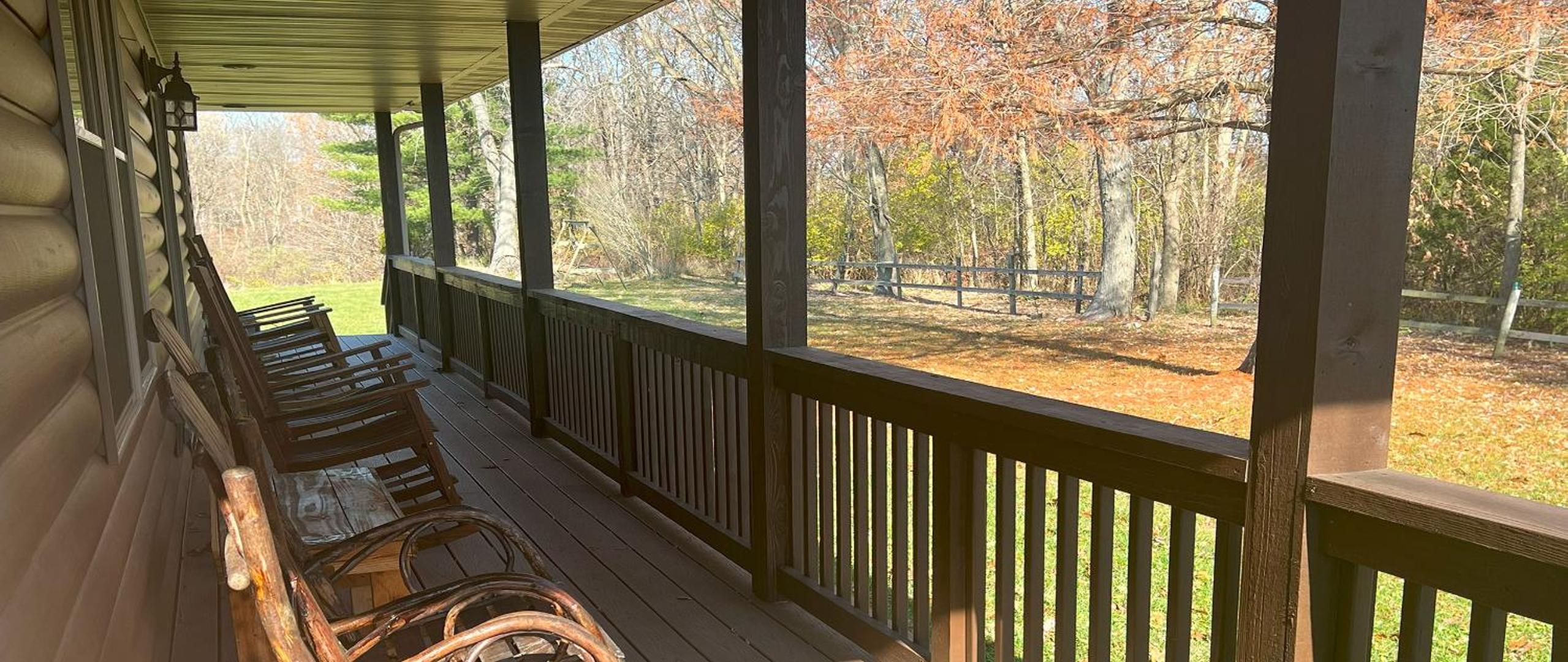 Binion Lodge at Beaver Lake view 5