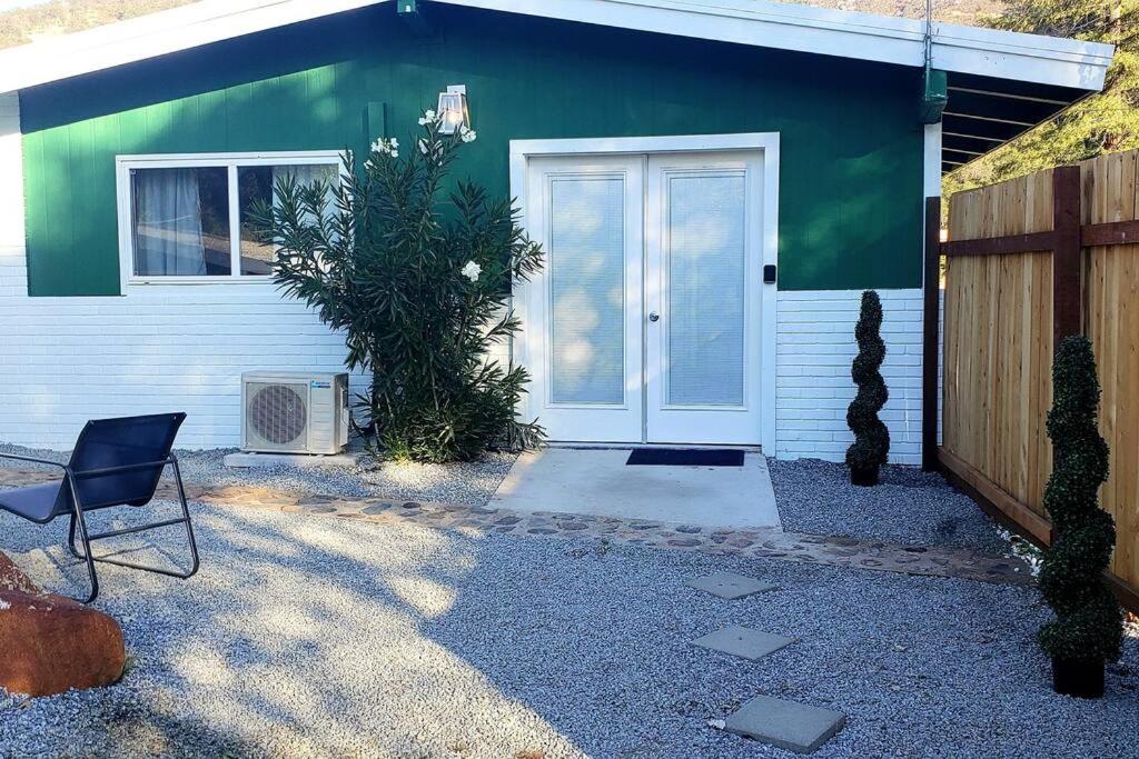 Retro Casita on the River! only 1 min to SNP gate! Riverfront with swimming view 5