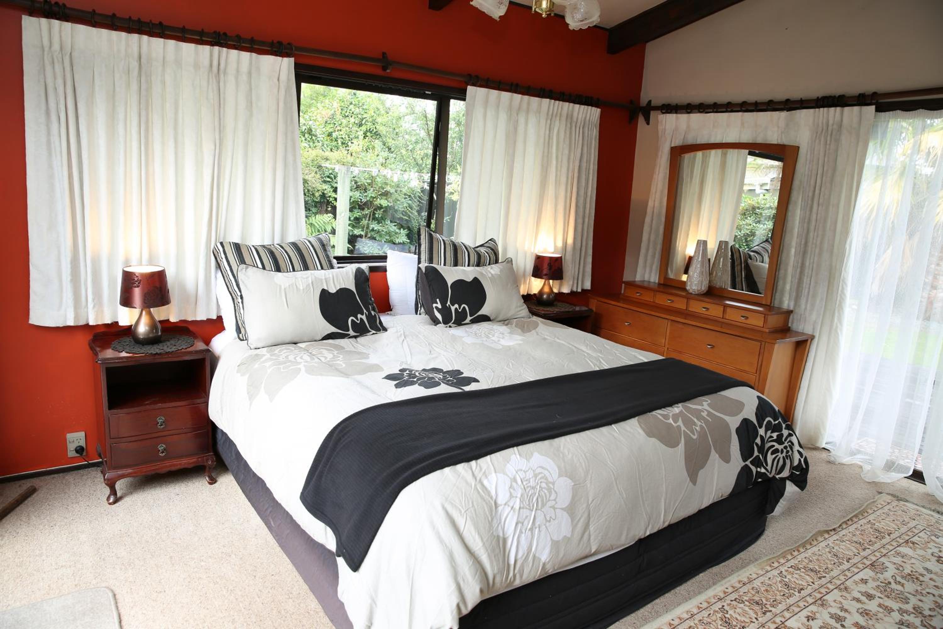Roselake Retreat