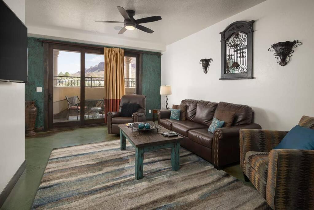 Luxury Downtown Rental (Hot Tub/Pet Friendly) - La Dolce Vita Villas #10 view 4