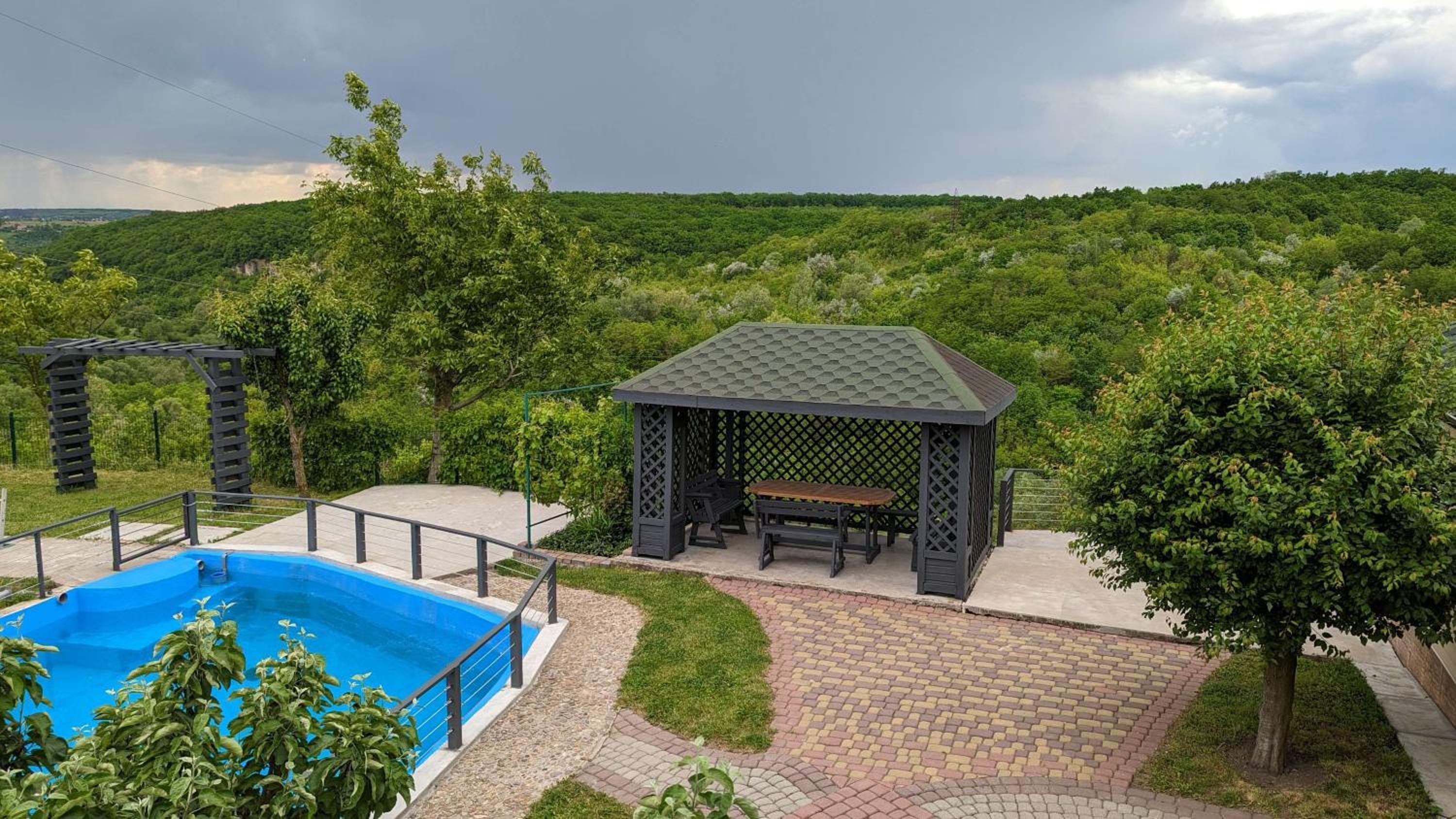 "Family Estate" Cottages view 4