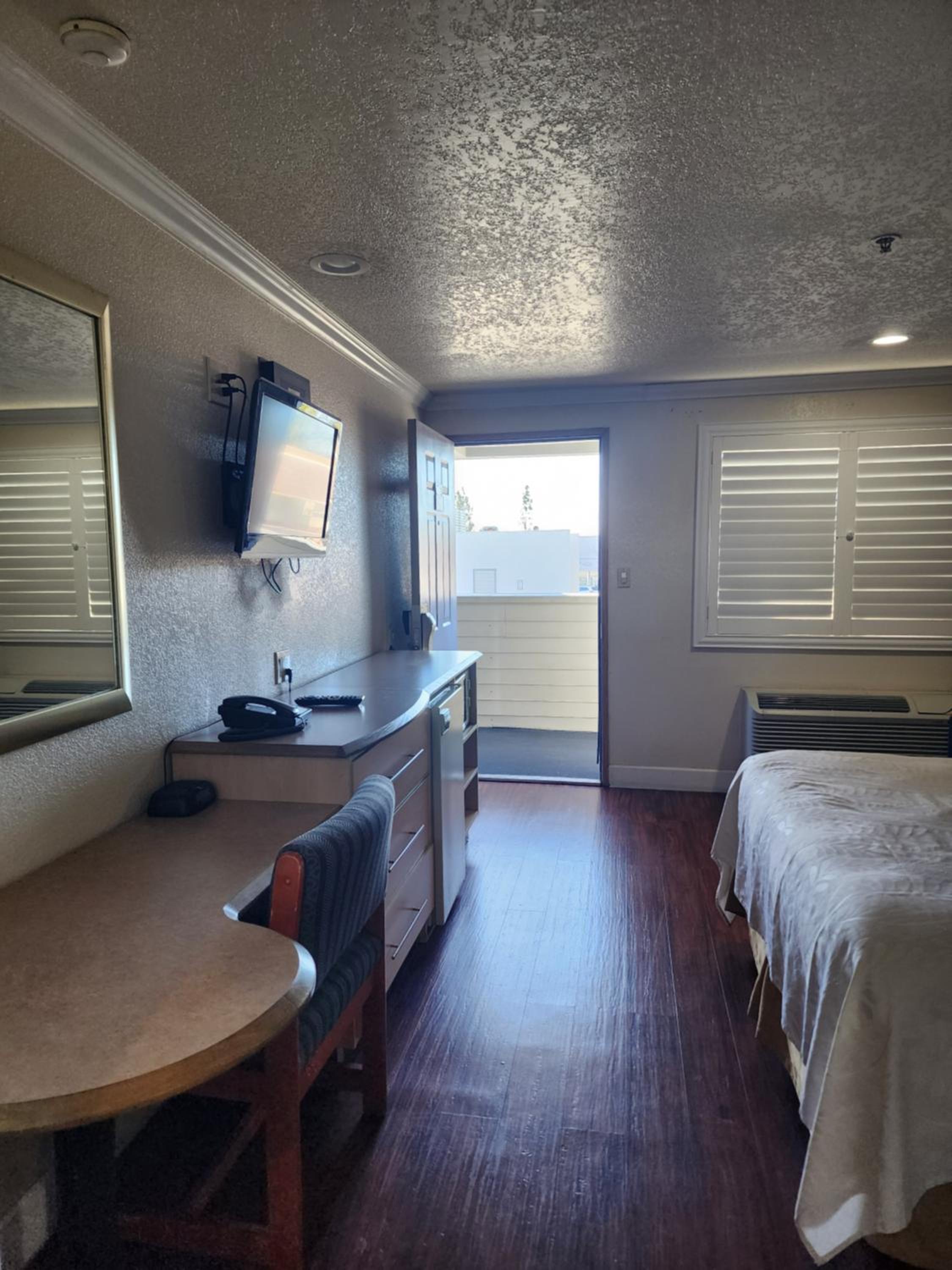 Budget Inn Corcoran Near Tulare CA 43