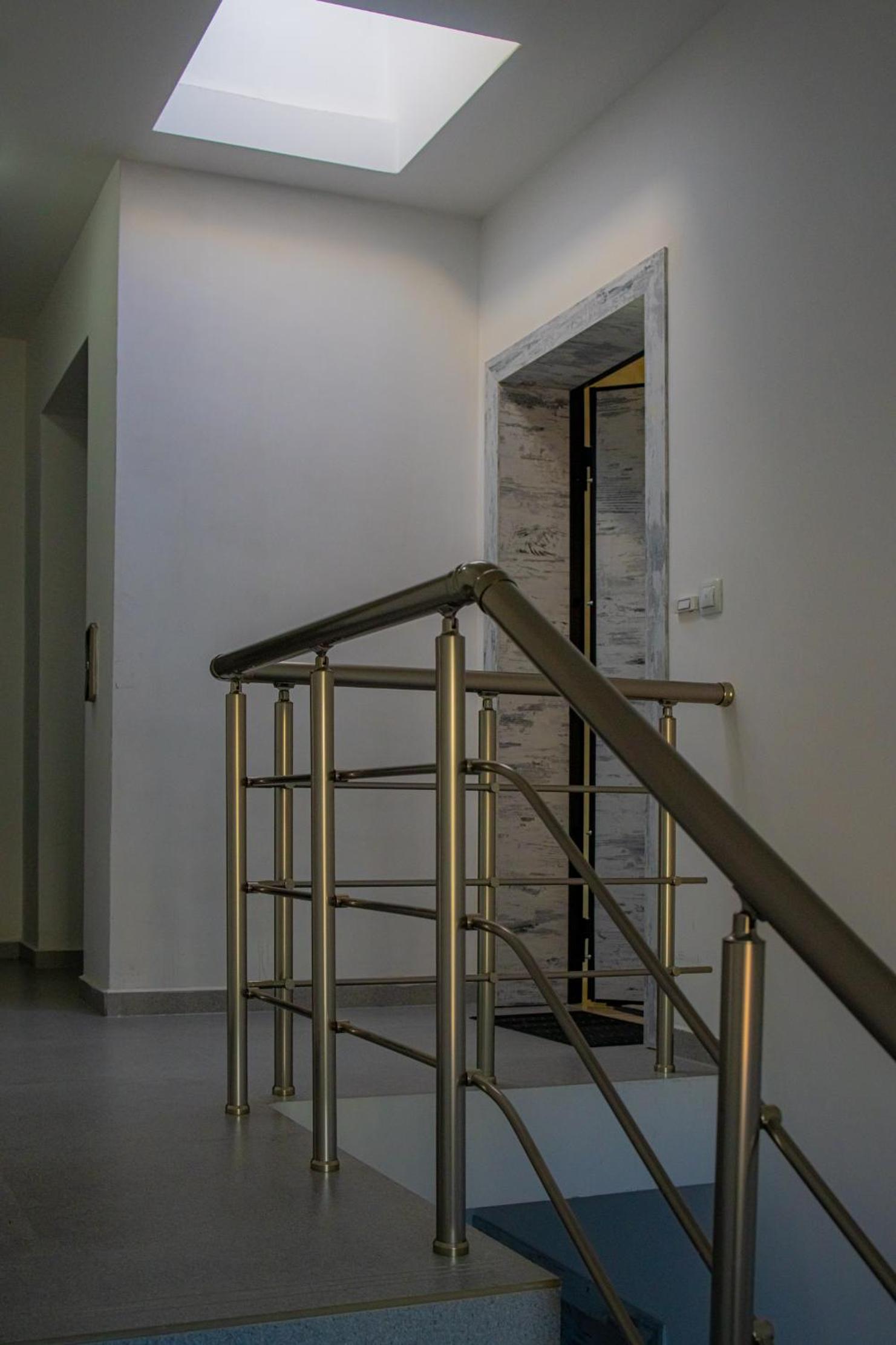 Sky Hills Apartment