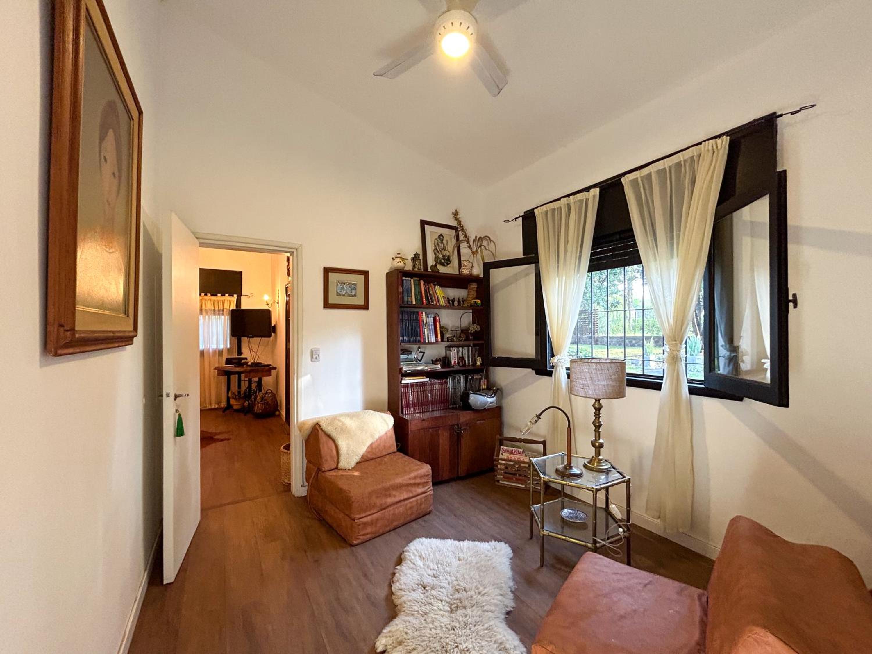 Casa vacacional con gran parque, quincho y pileta