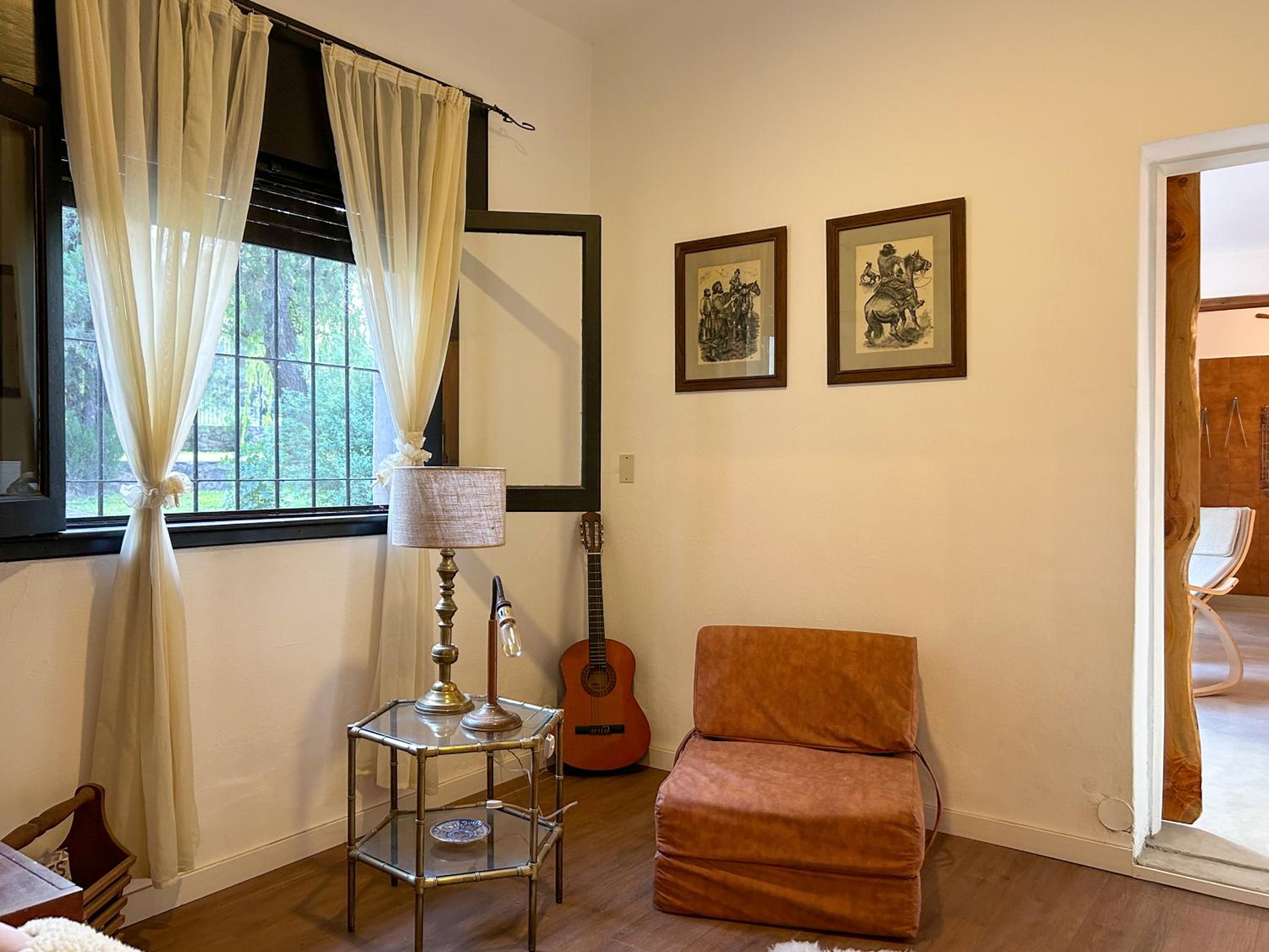 Casa vacacional con gran parque, quincho y pileta