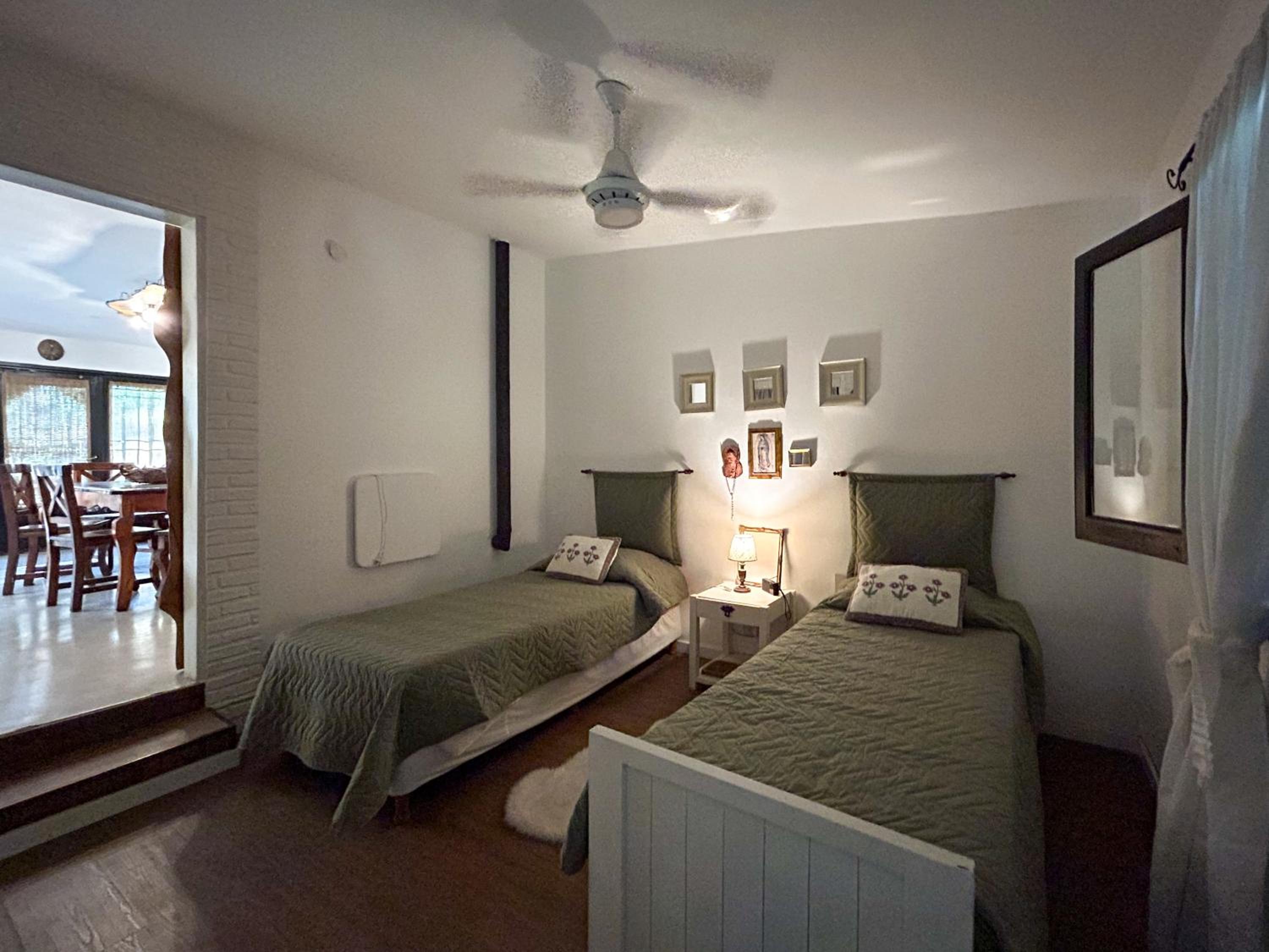 Casa vacacional con gran parque, quincho y pileta