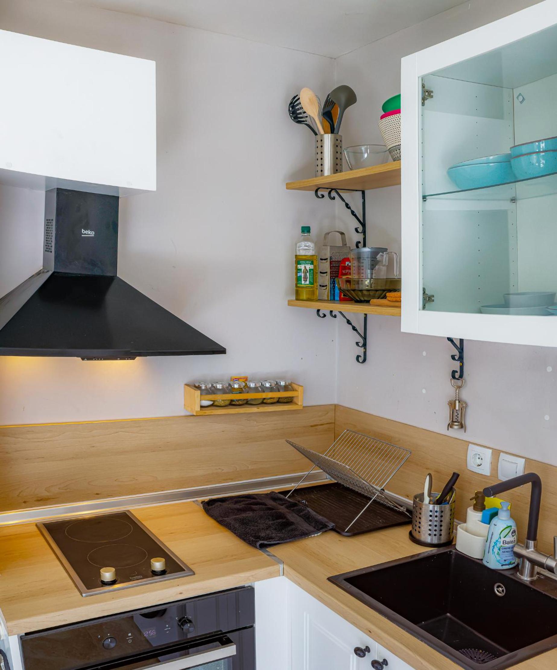 Sky Hills Apartment