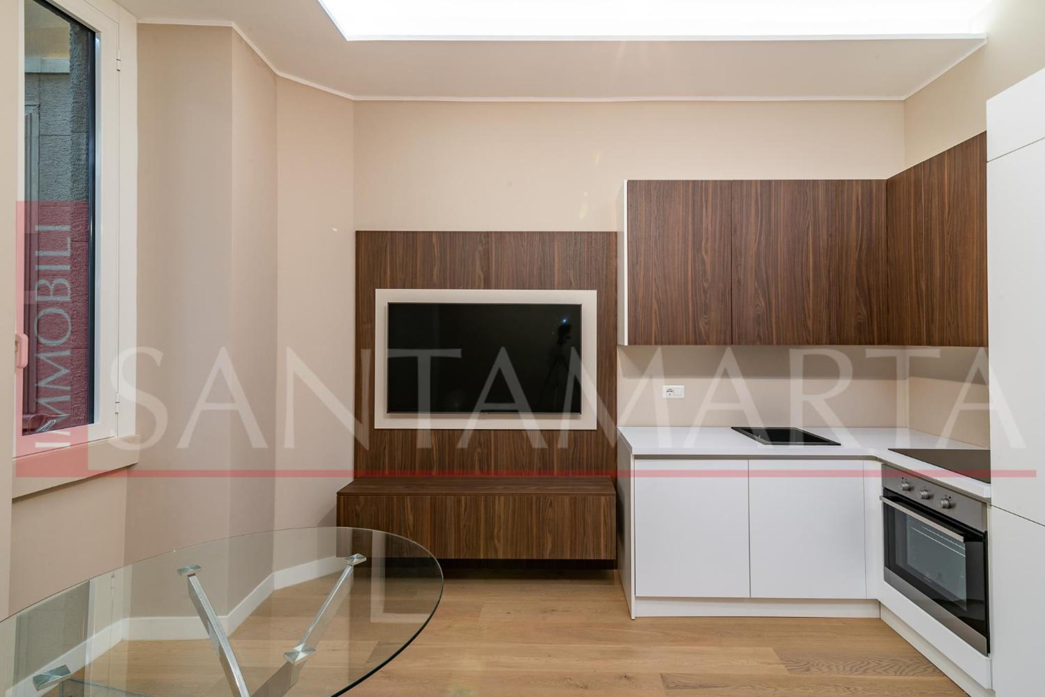 Porta Venezia New Luxury apt - wifi full equiped