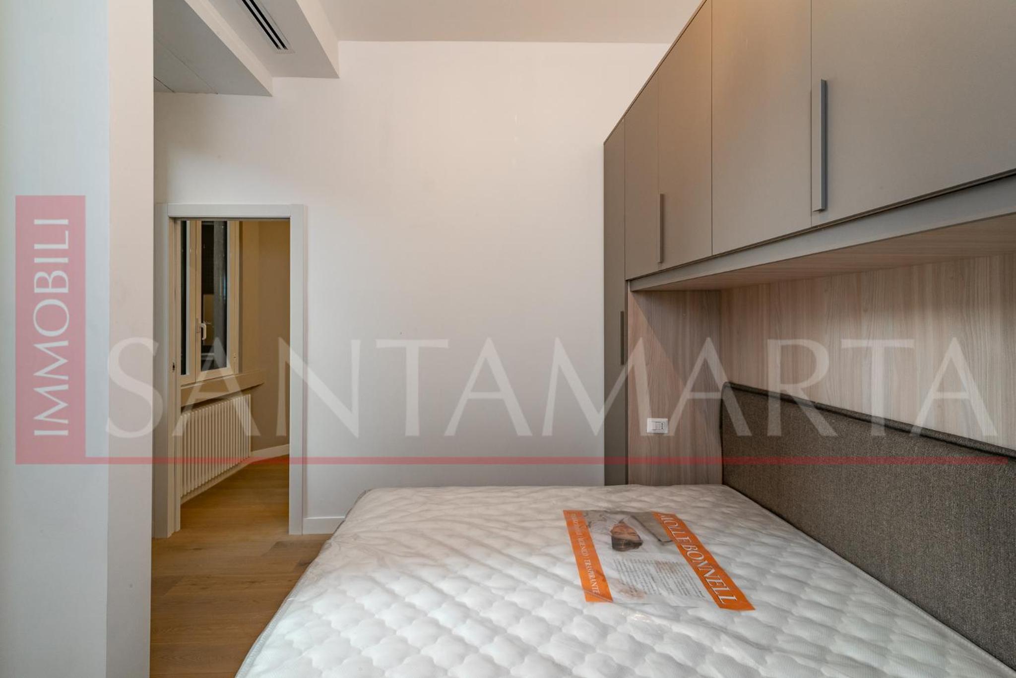 Porta Venezia New Luxury apt - wifi full equiped