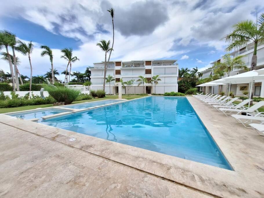 Seaside Getaway in Prime Location