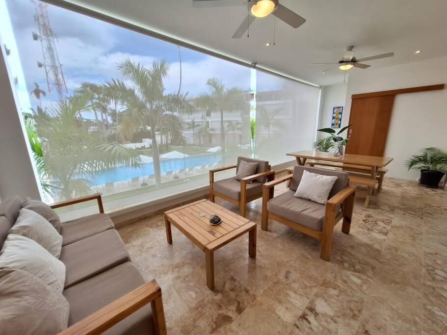 Seaside Getaway in Prime Location