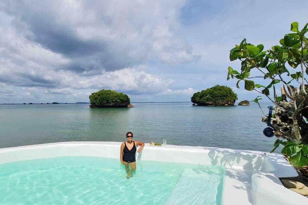 Beachfront Villa with Pool
