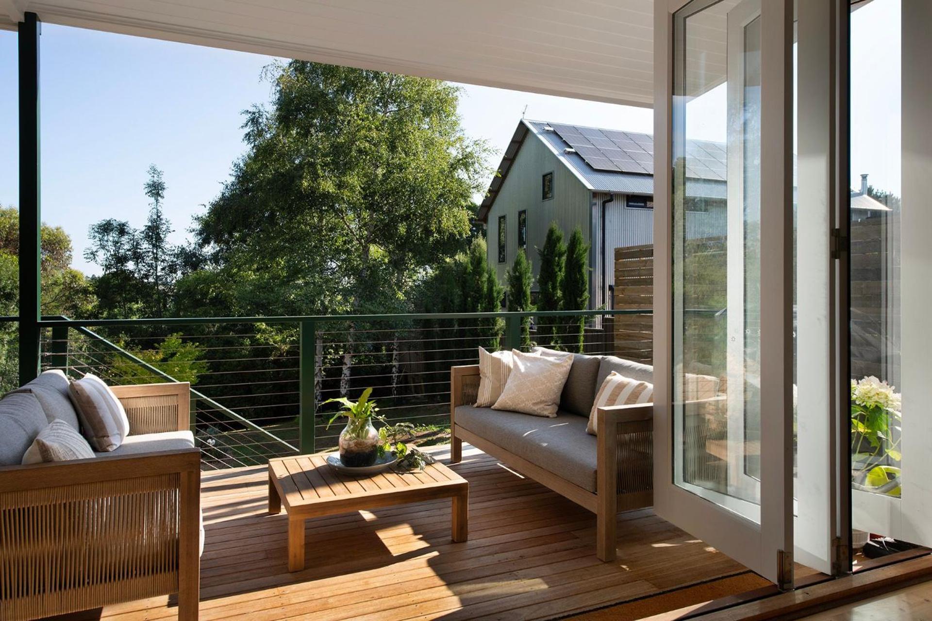 Pembroke - modern comforts and scenic views