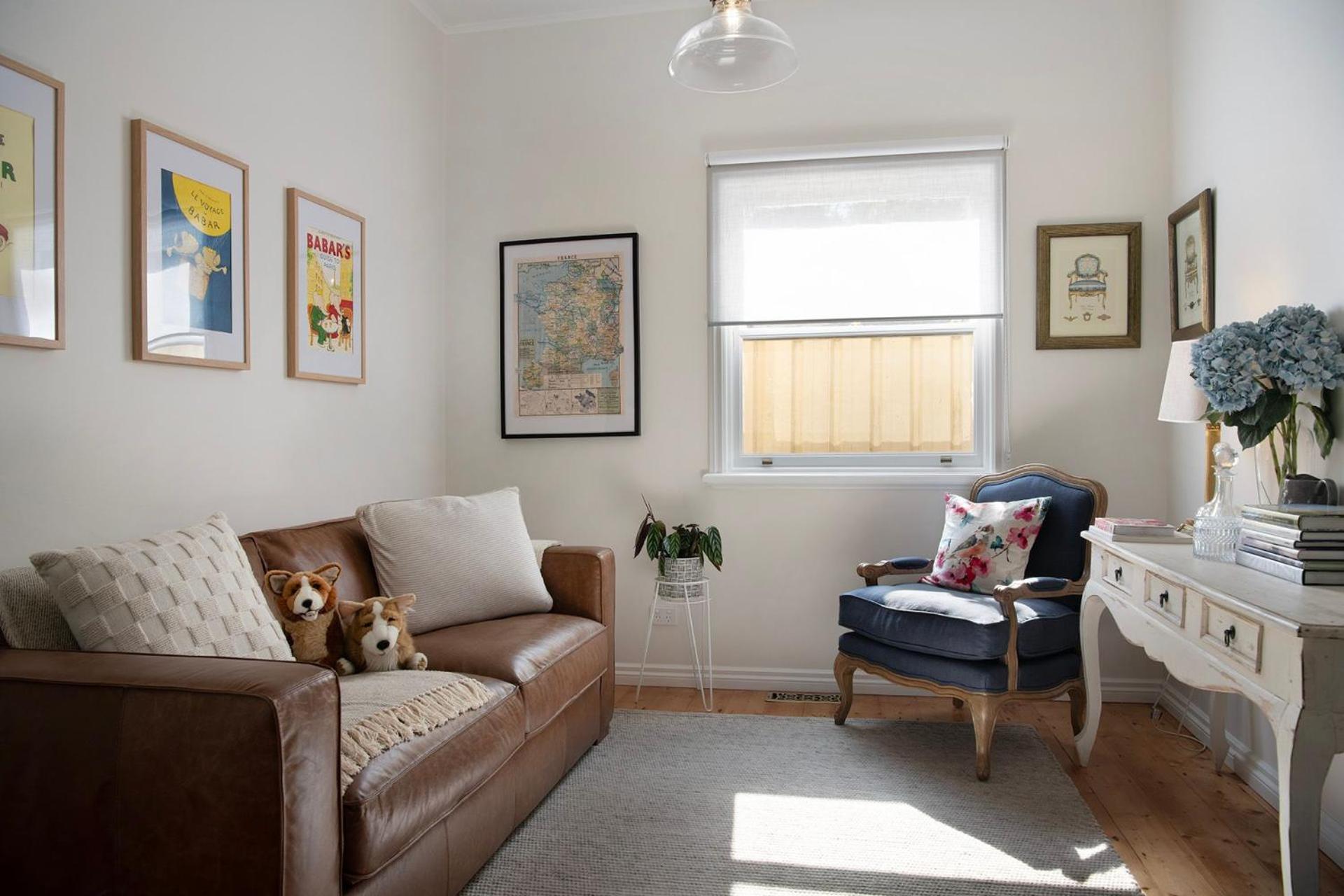 Pembroke - modern comforts and scenic views
