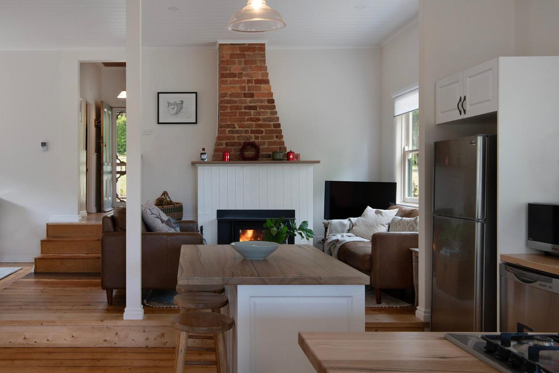 Pembroke - modern comforts and scenic views