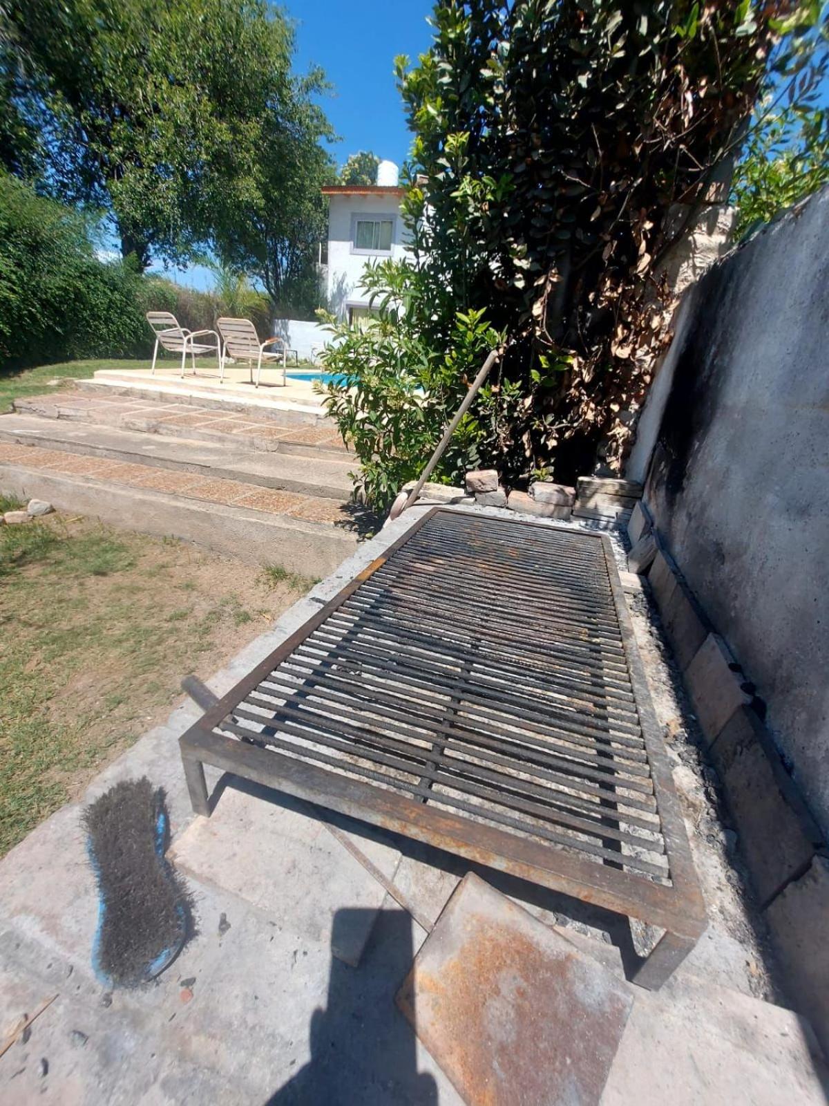 Casa c/pileta Santa María