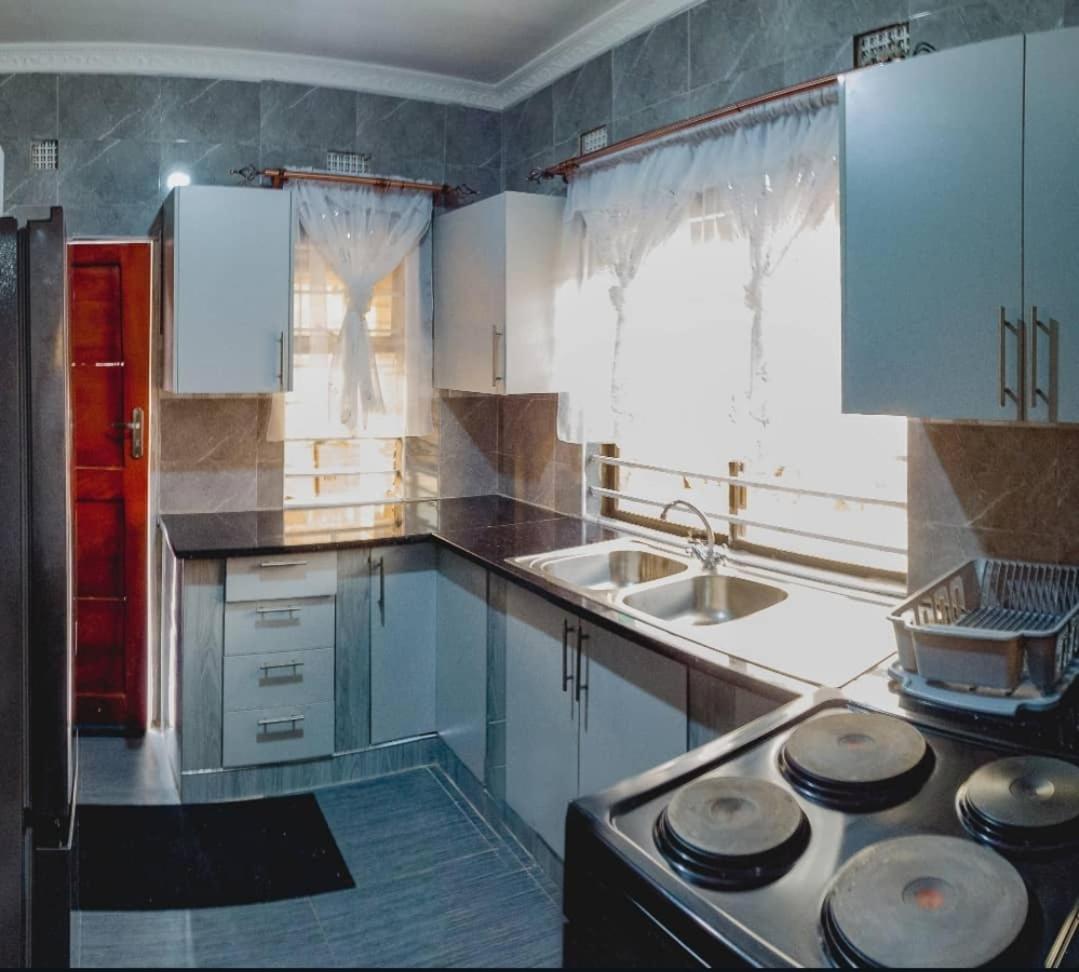 Scolt Apartments Livingstone view 5