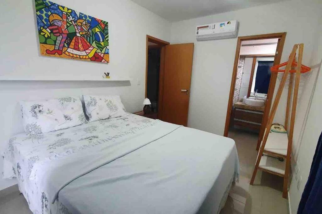 Ótimo apartamento de 2 quartos a 300m da praia