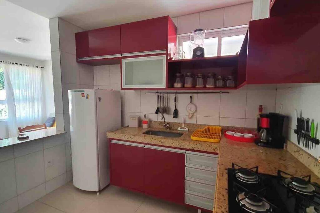 Ótimo apartamento de 2 quartos a 300m da praia