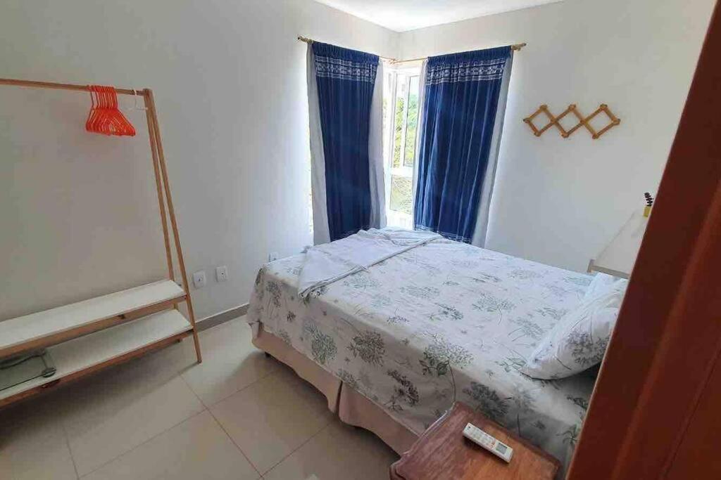 Ótimo apartamento de 2 quartos a 300m da praia