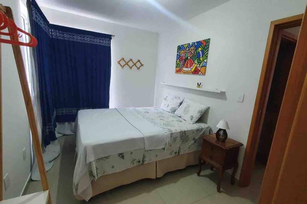 Ótimo apartamento de 2 quartos a 300m da praia