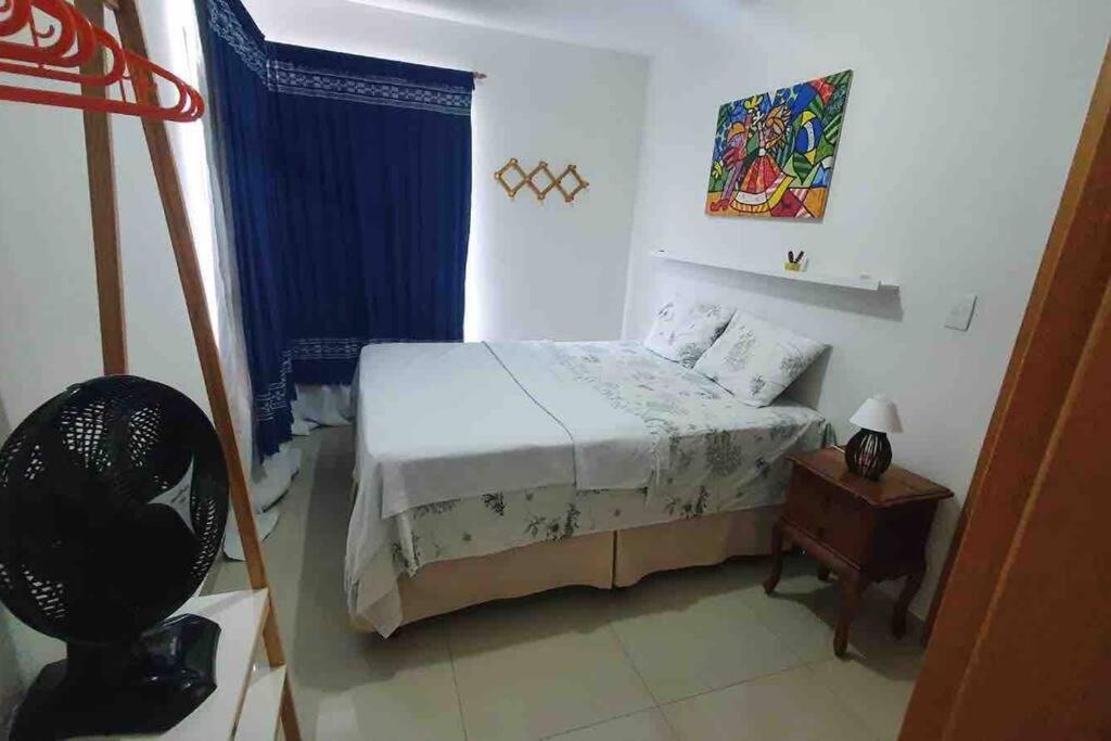 Ótimo apartamento de 2 quartos a 300m da praia