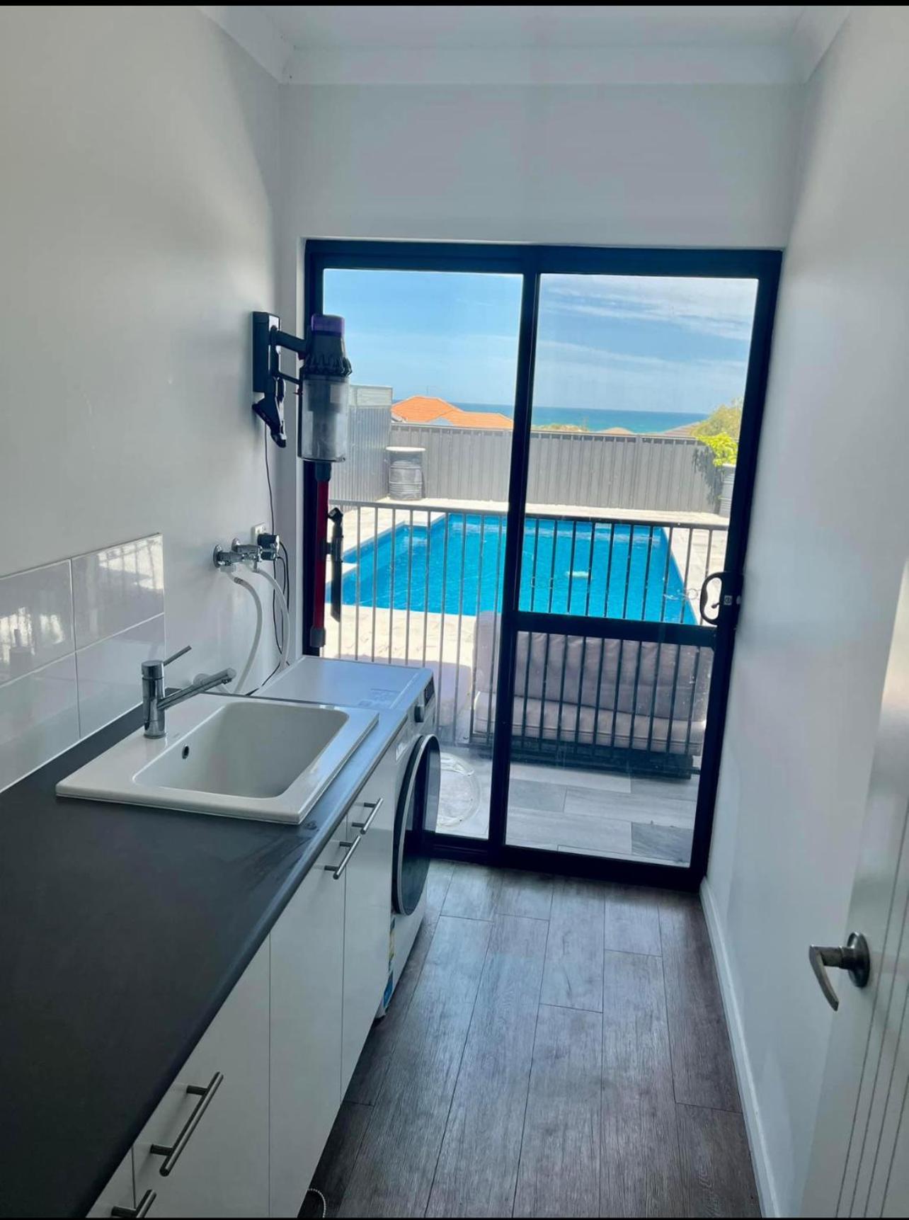 Lagoon Drive Yanchep