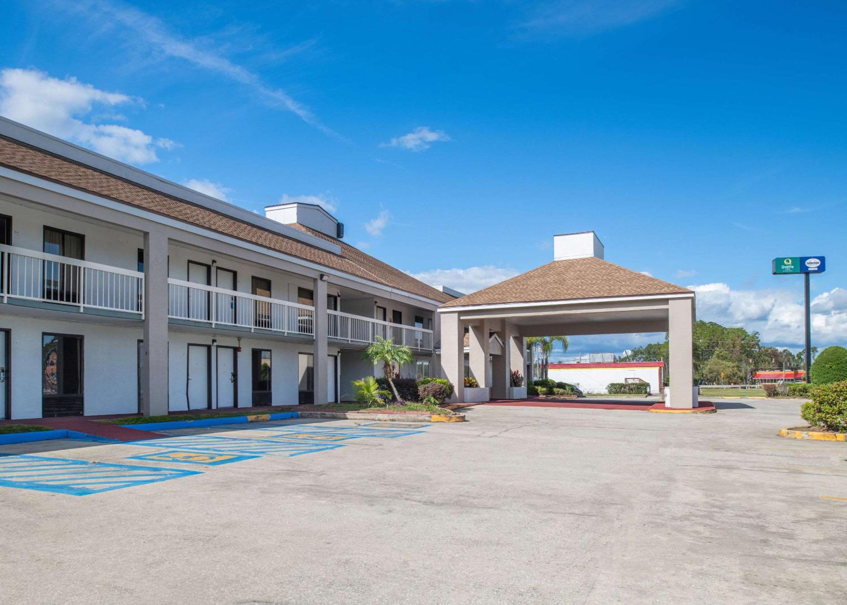 Kingsland Vacations - Quality Inn Kingsland - Property Image 1