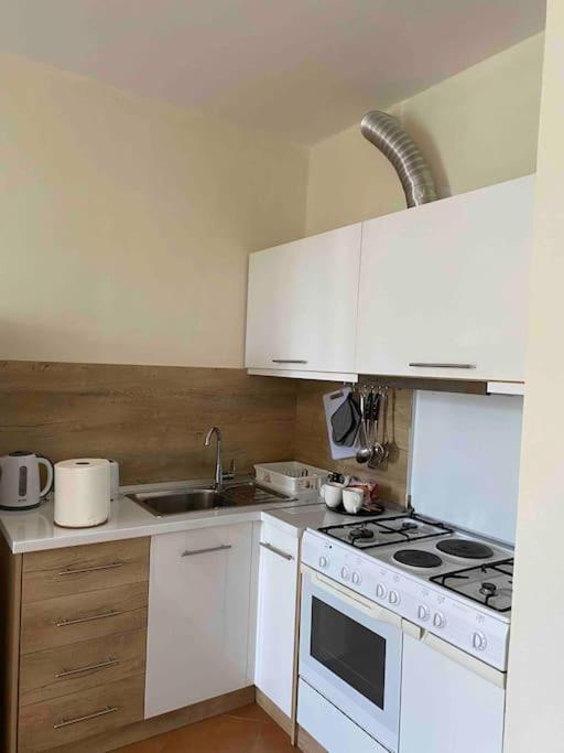 Stadium Apartment25