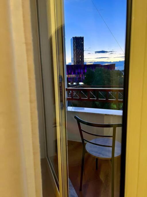 Stadium Apartment25