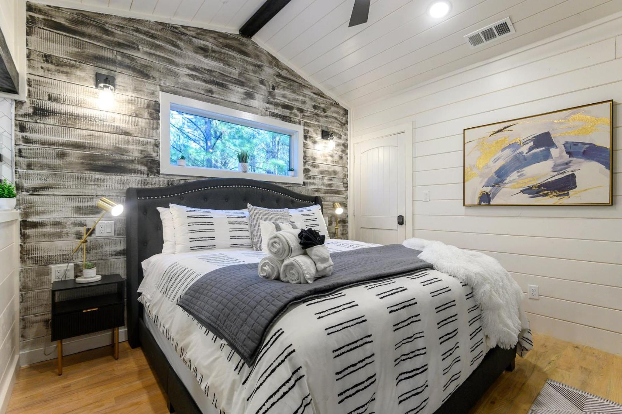 Photo 33
