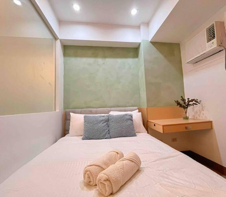 Venice Luxury Residence linked to Venice Mall, nr NAIA view 3