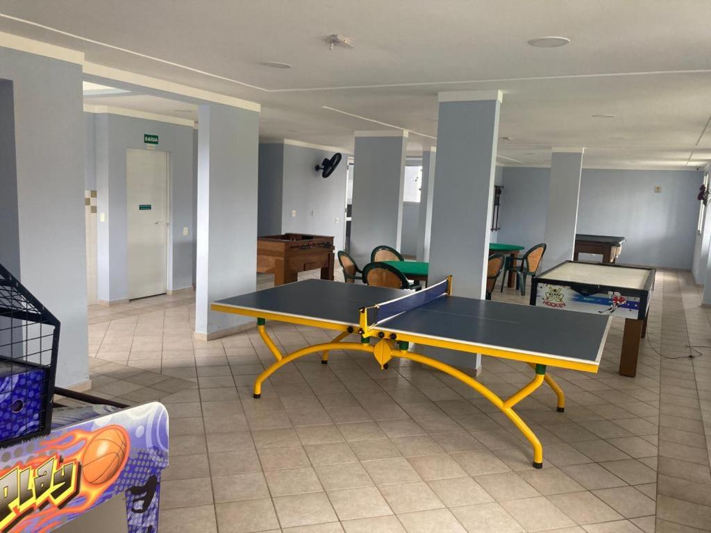 Apto em Bertioga , pé na areia
