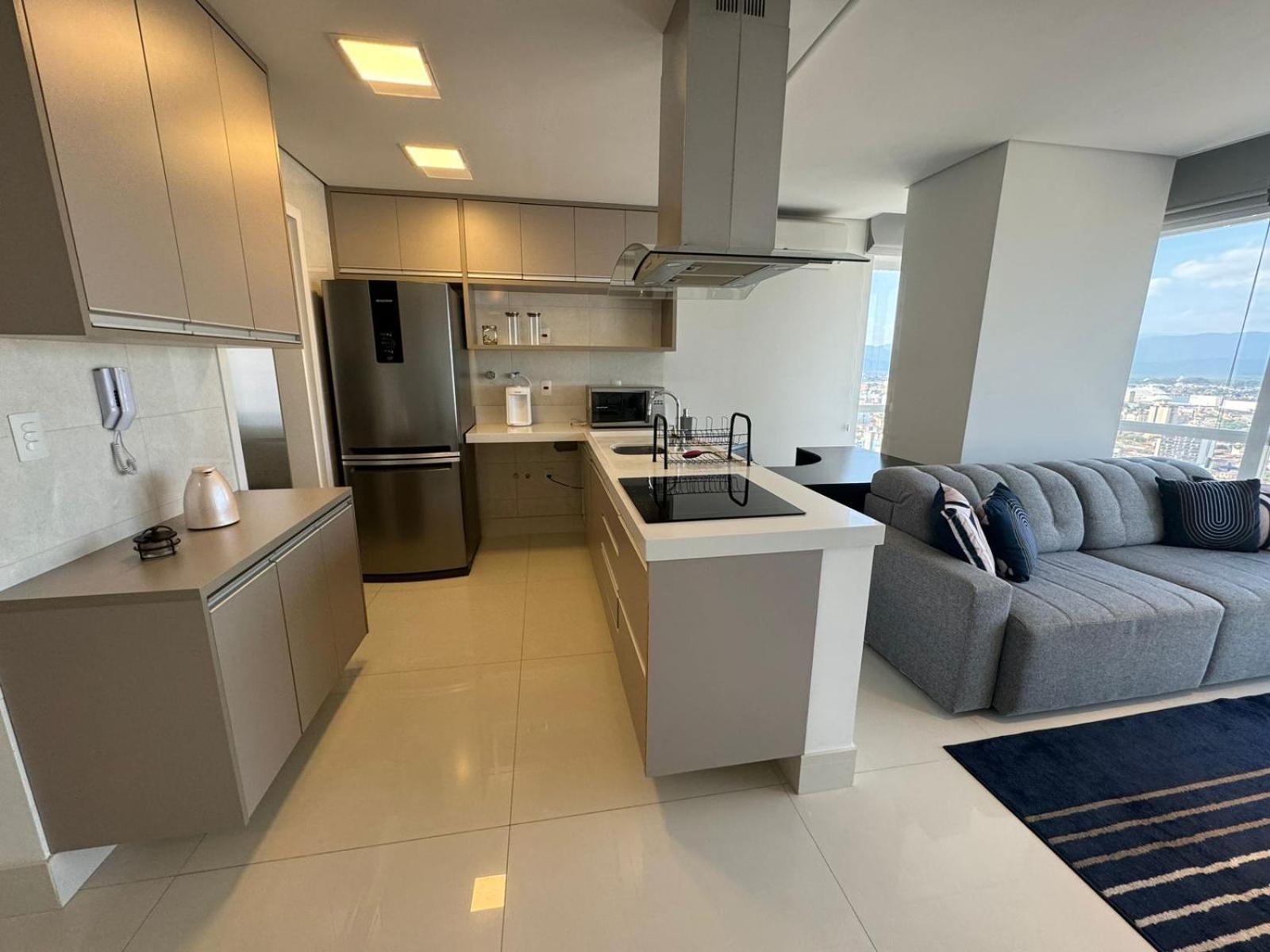 Apartamento 01 quadra da praia - LUXO Praiamar Residence