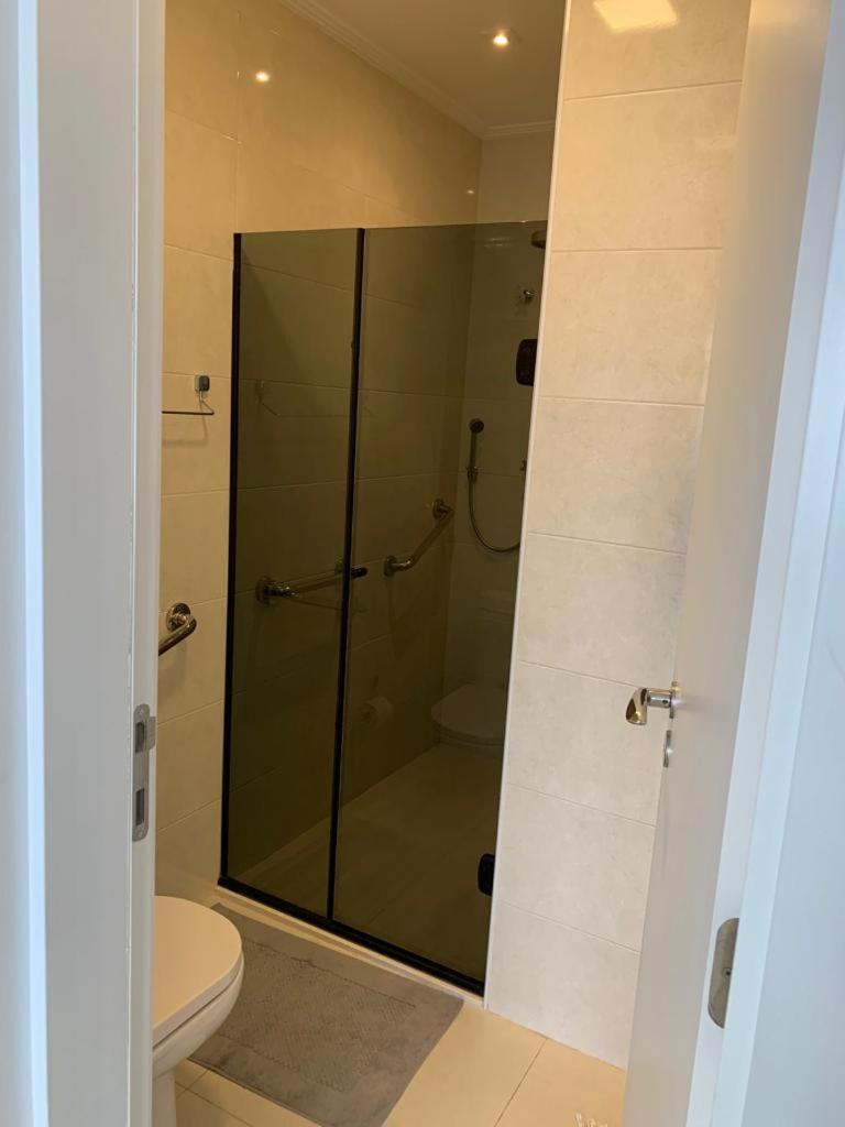 Apartamento 01 quadra da praia - LUXO Praiamar Residence