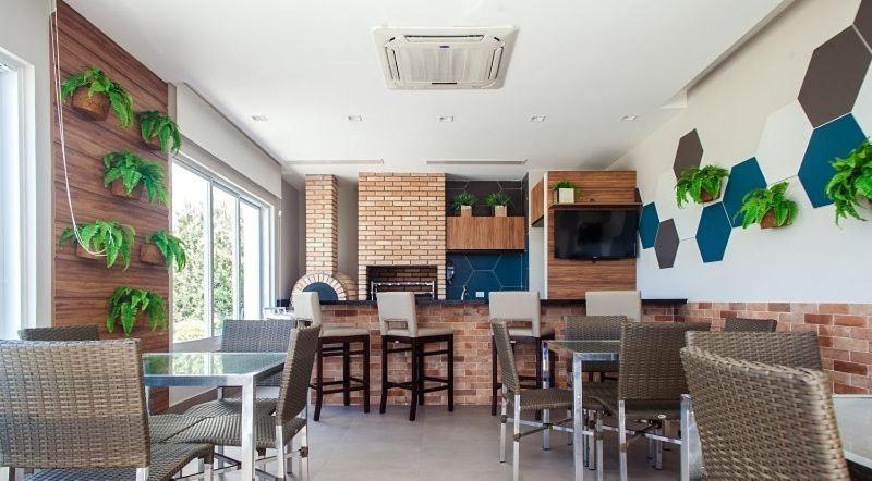 Apartamento 01 quadra da praia - LUXO Praiamar Residence