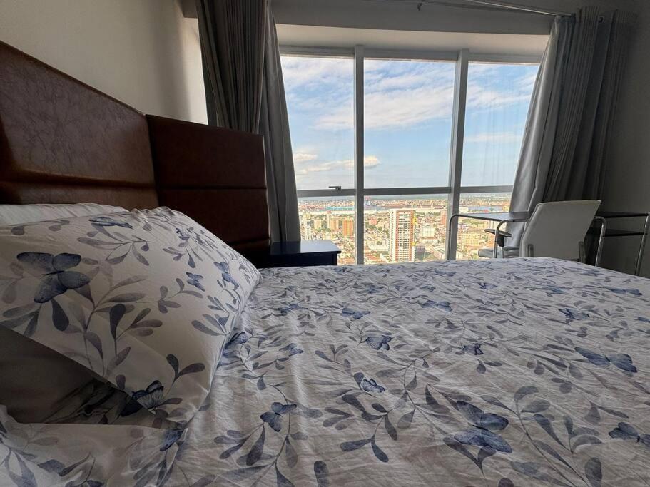 Apartamento 01 quadra da praia - LUXO Praiamar Residence