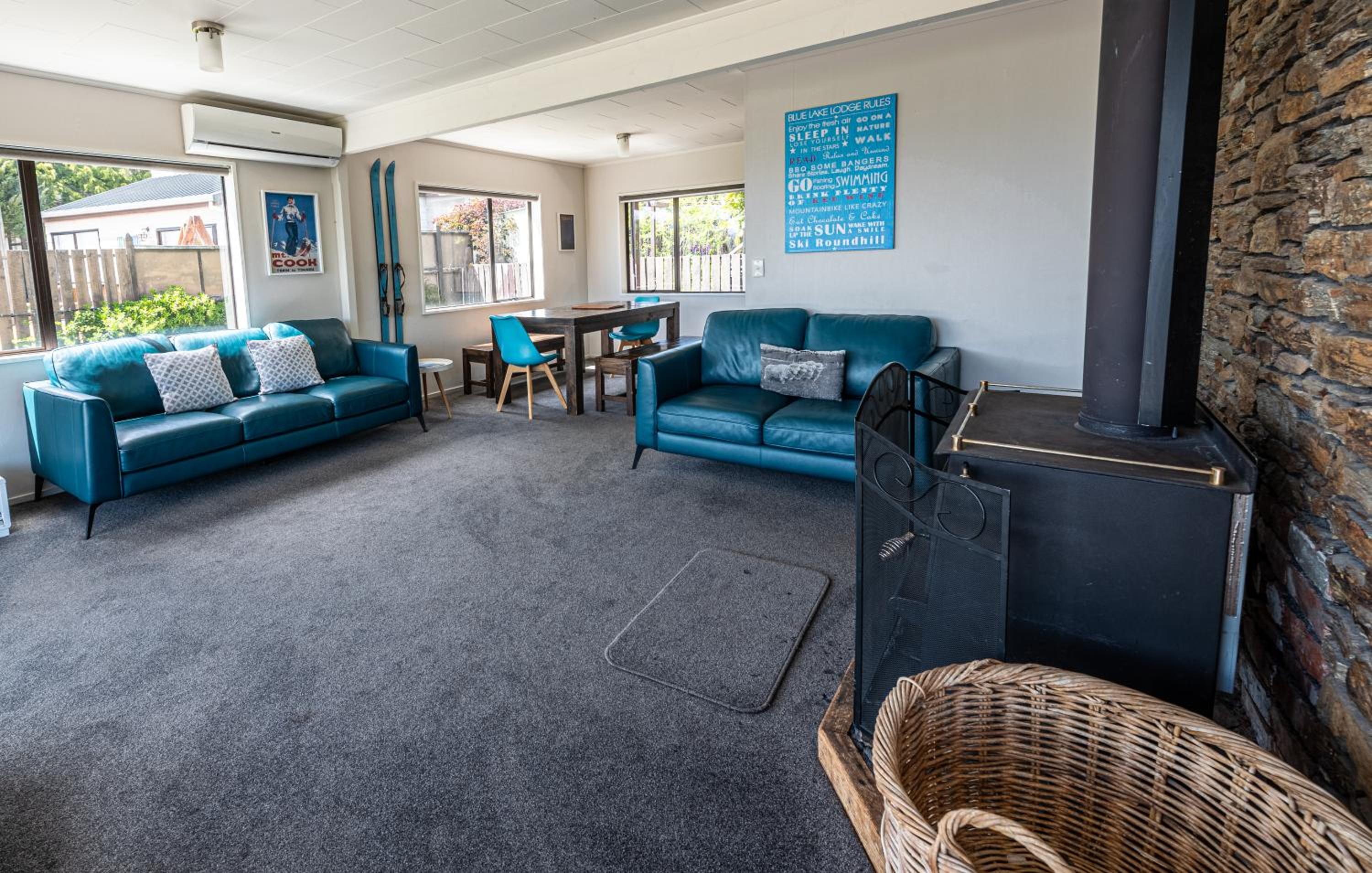 Blue Lake Lodge - Lake Tekapo view 2