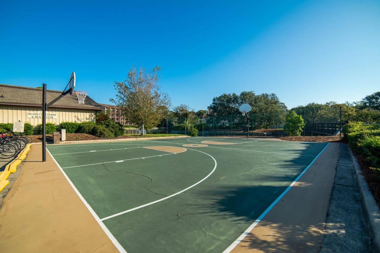 Island Club of Hilton Head by TS