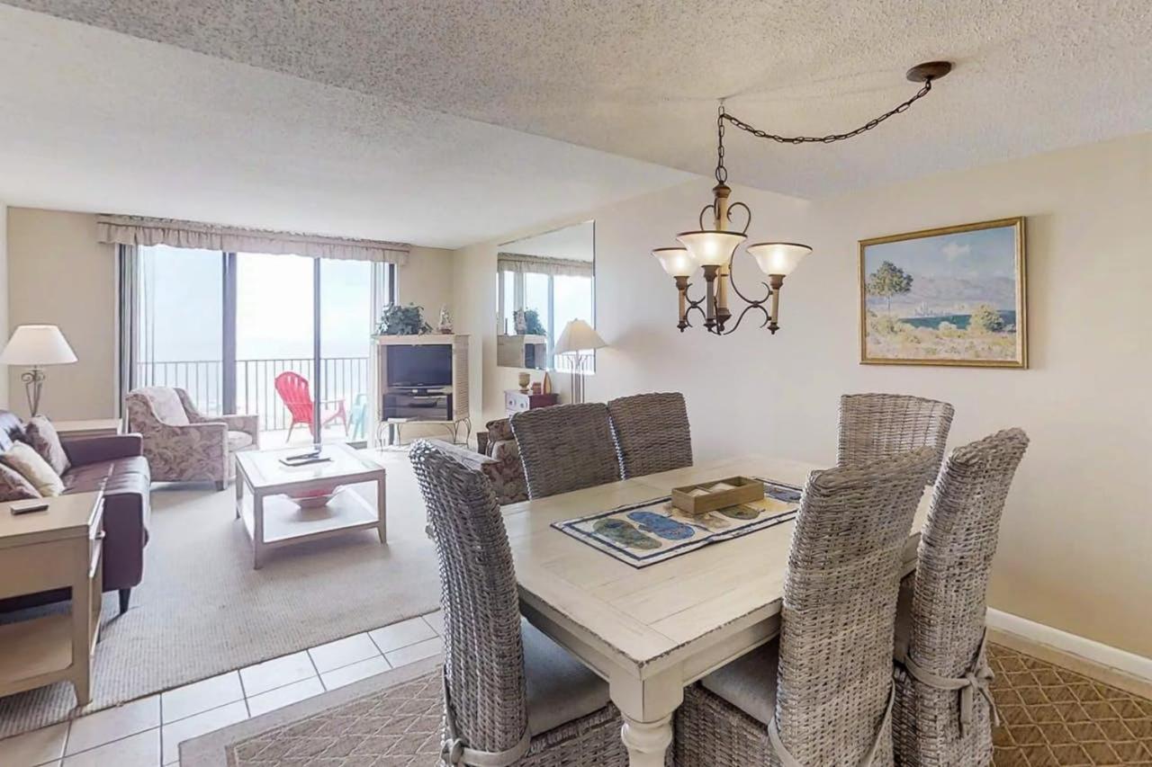 Island Club of Hilton Head by TS